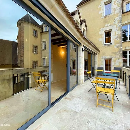 Gite De Charme Avec Terrasse Et Jardin Clos, Animaux Admis. - Fr-1-497-207 Apartment *